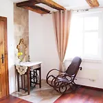 Oaza Pod Strzecha Klimatyczny Dom Na Wylacznosc Z Jacuzzi I Duzym Ogrodem Apartment