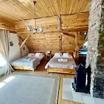 Oaza Pod Strzecha Klimatyczny Dom Na Wylacznosc Z Jacuzzi I Duzym Ogrodem