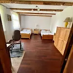 Apartment Oaza Pod Strzecha Klimatyczny Dom Na Wylacznosc Z Jacuzzi I Duzym Ogrodem *