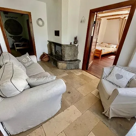 Oaza Pod Strzechą Klimatyczny Dom Na Wyłączność Z Jacuzzi I Dużym Ogrodem Ustronie Morskie