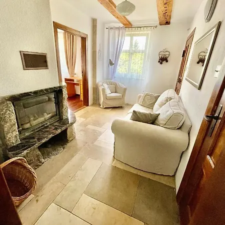 Oaza Pod Strzecha Klimatyczny Dom Z 3 Sypialniami Na Wylacznosc Z Kominkiem I Duzym Ogrodem * أوسترونيه مورسكية