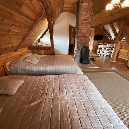 Oaza Pod Strzecha Klimatyczny Dom Z 3 Sypialniami Na Wylacznosc Z Kominkiem I Duzym Ogrodem *