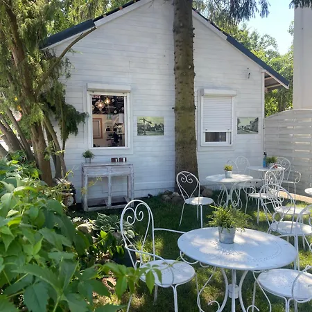 Oaza Pod Strzecha Klimatyczny Dom Z 3 Sypialniami Na Wylacznosc Z Kominkiem I Duzym Ogrodem شقة